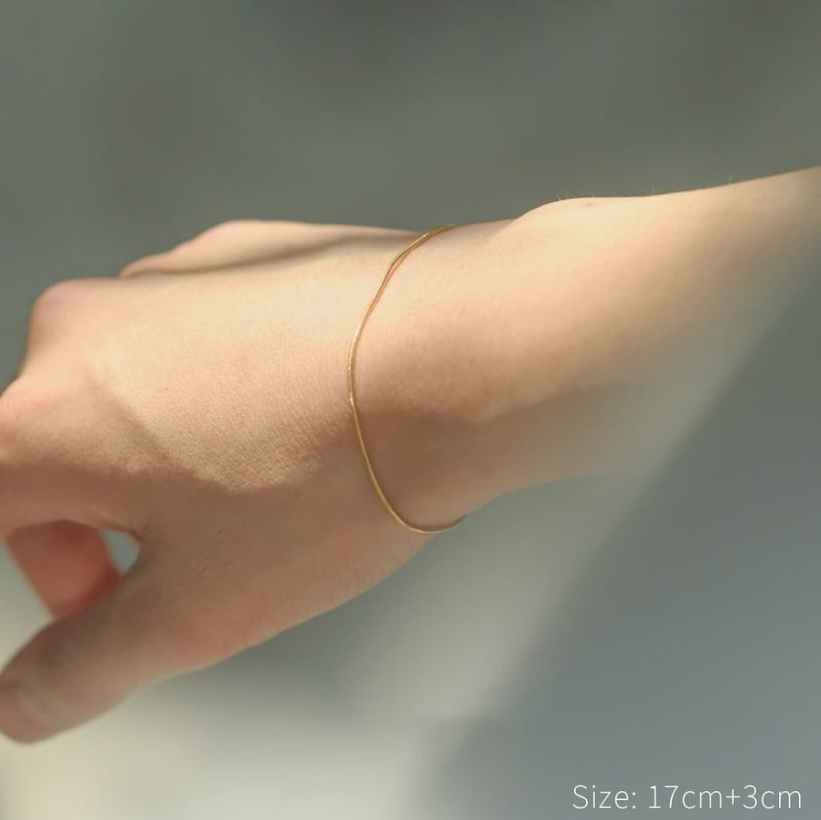 thin-snake-bracelet-gold-b25-garcia-06-19-2026_04_48_PM (1)